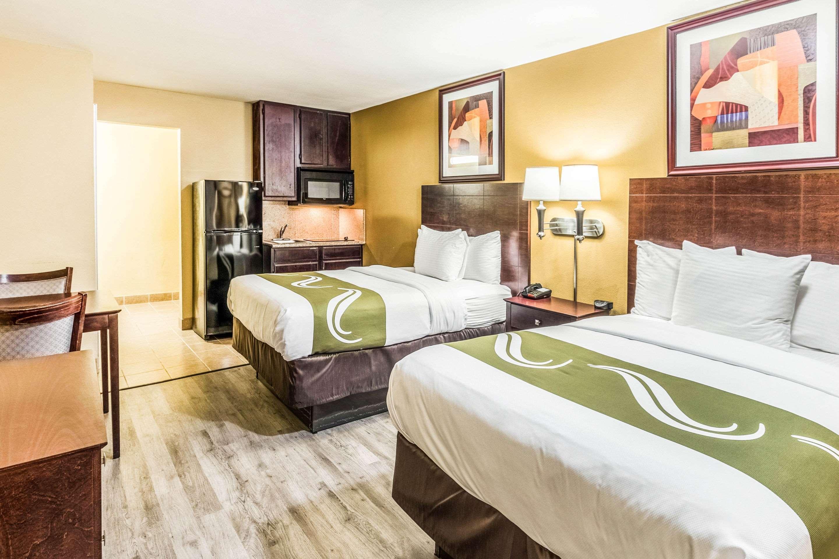 Quality Inn Corsicana Buitenkant foto