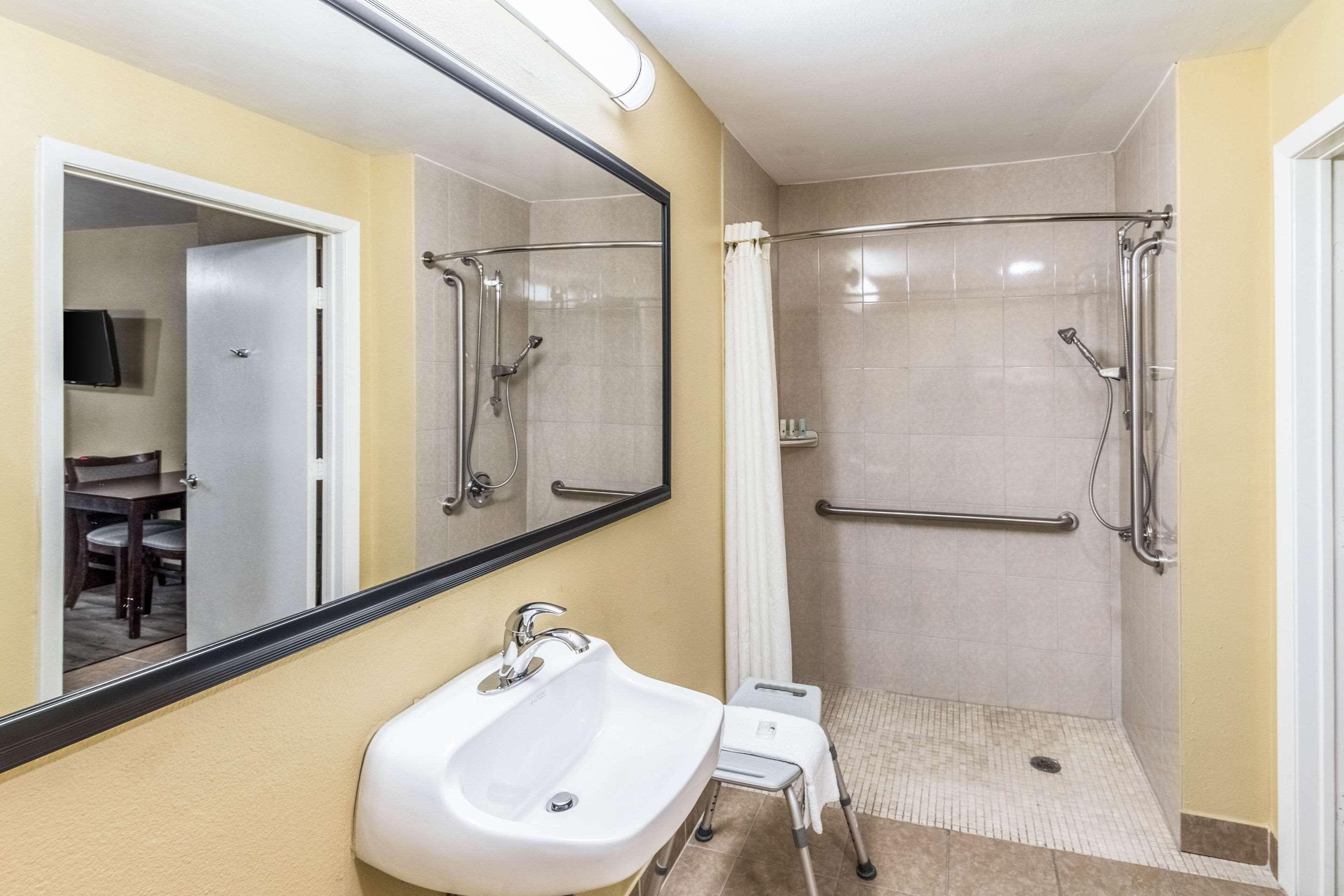 Quality Inn Corsicana Buitenkant foto