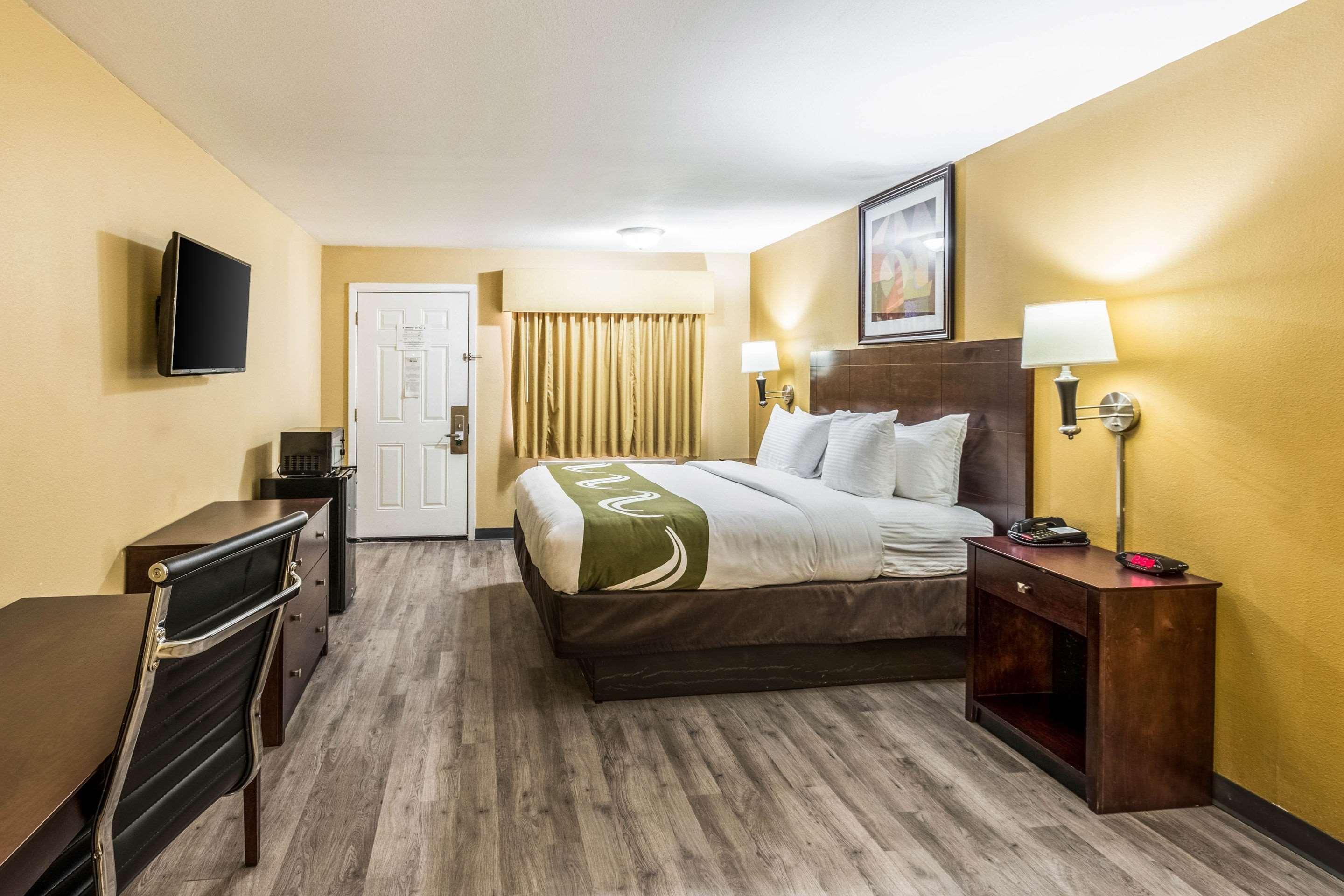Quality Inn Corsicana Buitenkant foto
