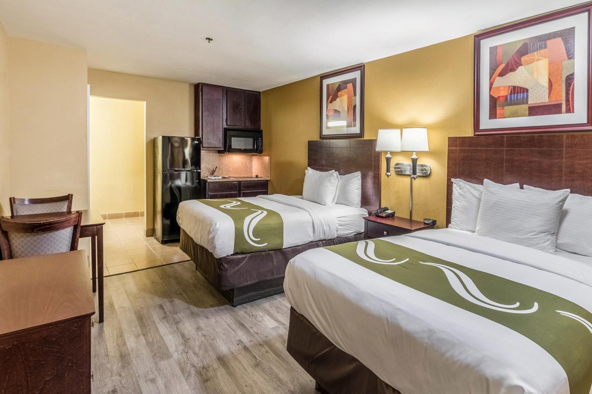 Quality Inn Corsicana Buitenkant foto